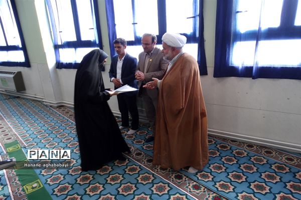 بازدید معاون پرورشی و فرهنگی اداره کل آموزش و پرورش استان اصفهان از مدارس شهرستان ورزنه