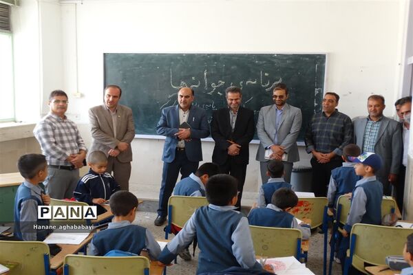 بازدید معاون پرورشی و فرهنگی اداره کل آموزش و پرورش استان اصفهان از مدارس شهرستان ورزنه