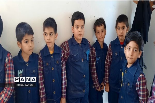 جشن آب در دبستان سرافراز ناحیه۷ مشهد