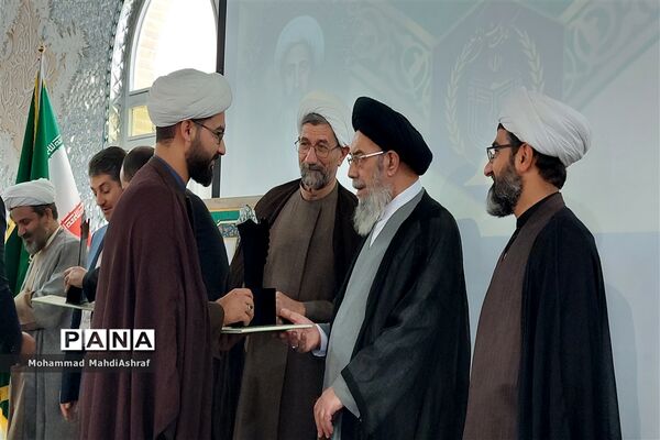 اولین جشنواره زکات شهرستان‌های شرق استان اصفهان در نایین