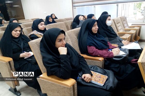 نشست معاونان و رابطان پرورشی مدارس استثنایی شهر تهران