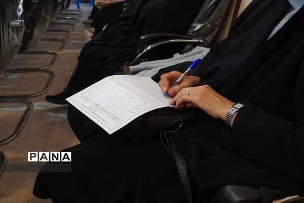 جلسه‌ ستاد شئون فرهنگی بانوان شهرستان فریدونشهر