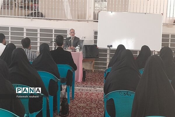 برگزاری دوره تربیت مربی روخوانی و روانخوانی قرآن کریم در خلیل‌آباد