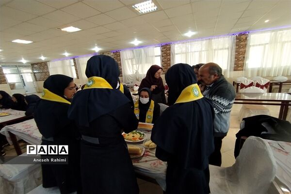 اردوگاه بید سبحان شهرستان اقلید میزبان دانش‌آموزان طرح اردوی شهید نیری