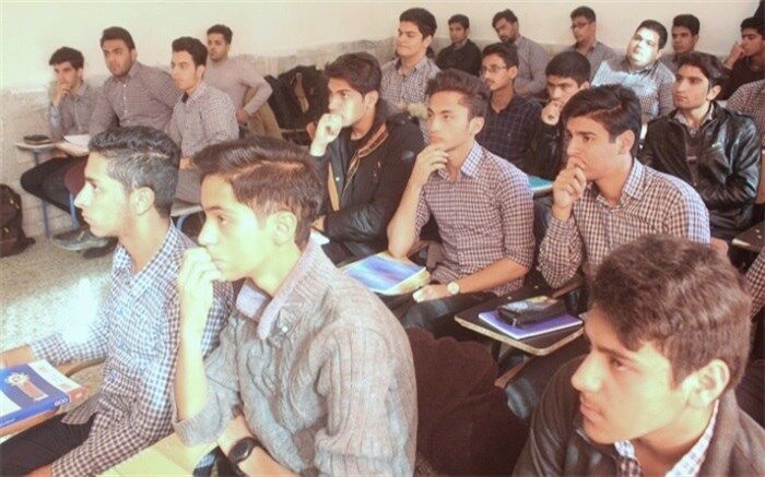 همراهی مدارس و دانشگاه در آموزش تامین مالی و سرمایه گذاری در اقتصاد