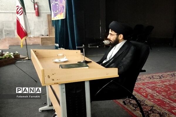 گردهمایی فرهنگیان بسیجی ناحیه یک با سخنرانی حجت الاسلام محمد حسین راجی