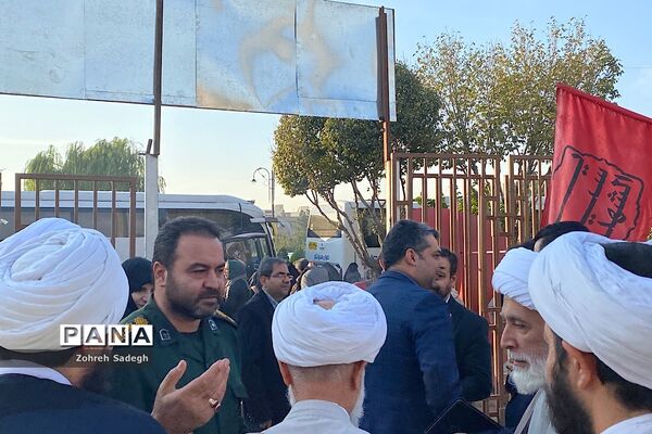مراسم بدرقه دانش‌آموزان دختر عازم اردوی راهیان‌نور در فرهنگسرای ولاء شهرری