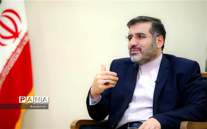 وزیر فرهنگ: کتابخوانی پادزهر جاهلیت مدرن است
