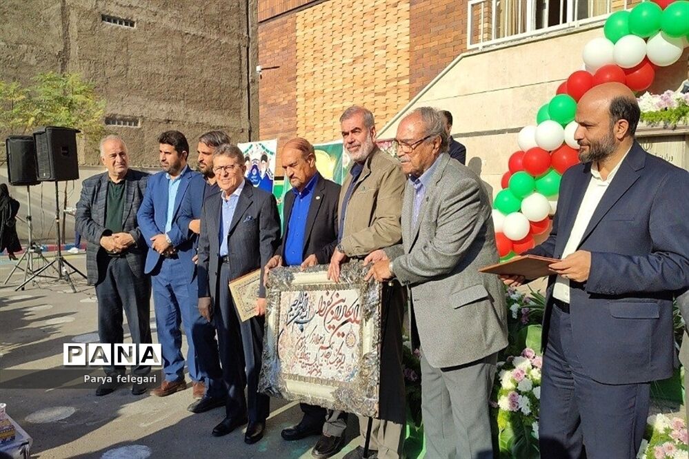 آیین افتتاح و بهره‌برداری دو دبستان در شهرستان قرچک