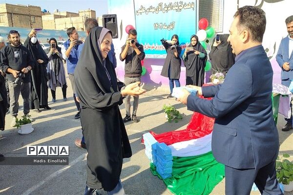 آیین خشت‌گذاری دو مدرسه در شهرستان قرچک