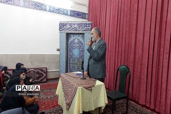 برگزاری کارگاه مشاوره «رمز موفقیت در کنکور» در دبیرستان نمونه ارشاد