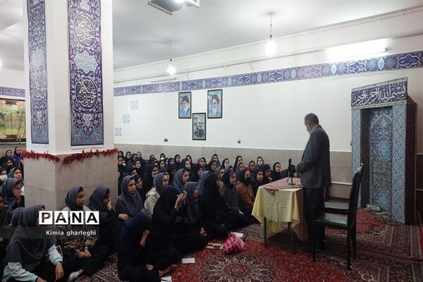 برگزاری کارگاه مشاوره «رمز موفقیت در کنکور» در دبیرستان نمونه ارشاد