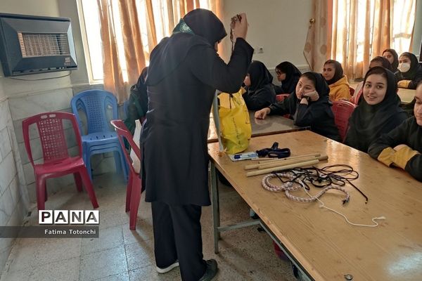 آغاز دوره آموزش مهارت های تشکیلاتی ویژه دانش‌آموزان پیشتاز ناحیه 3 شیراز