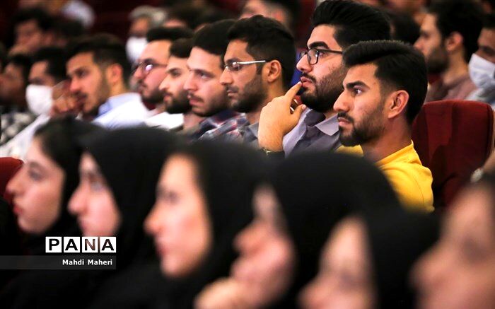 دانشگاه فرهنگیان در مسیر تحولات باکیفیت و امیدآفرین قرار دارد
