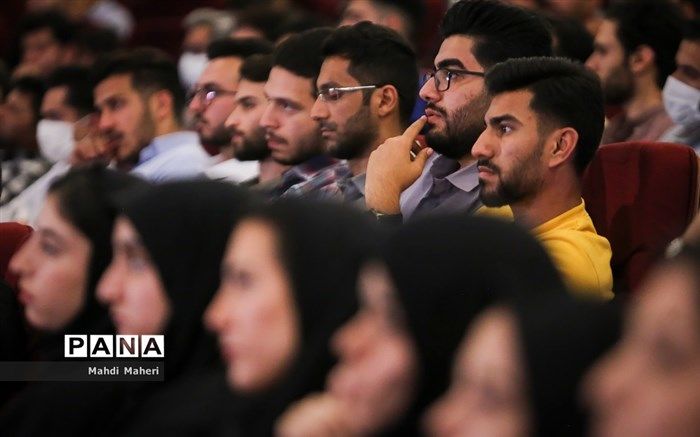 دانشگاه فرهنگیان در مسیر تحولات باکیفیت و امیدآفرین قرار دارد