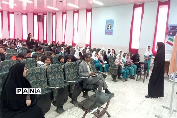 گردهمایی آموزشی دانش‌آموز خبرنگاران شهرستان فریدن