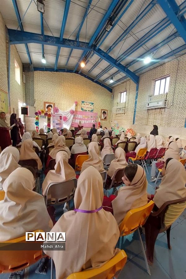 نواخته شدن زنگ هفته مبارزه با اعتیاد و آسیب های اجتماعی در دبستان  آزاده بهبهان