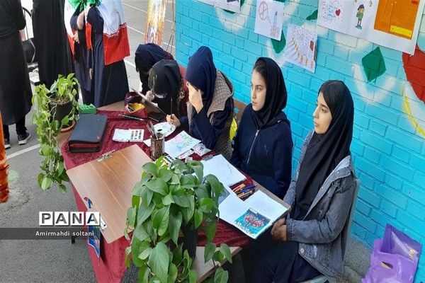 مانور مبارزه با اعتیاد