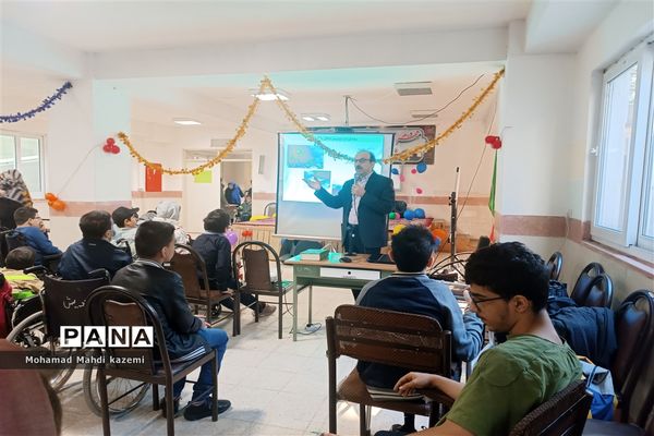 کارگاه آموزش ایمنی در برابر زلزله