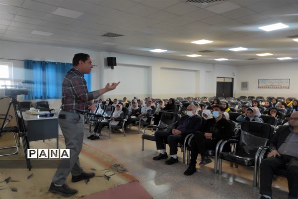 اولین جلسه توانمند‌سازی دانش‌آموز خبرنگاران پانا در منطقه امامزاده بادرود