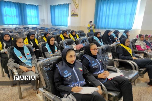 اولین جلسه توانمند‌سازی دانش‌آموز خبرنگاران پانا در منطقه امامزاده بادرود