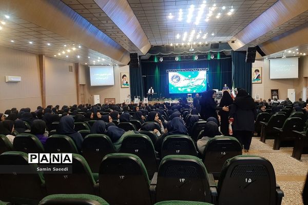 جشن بزرگ فرهیختگان ناحیه 3 شیراز