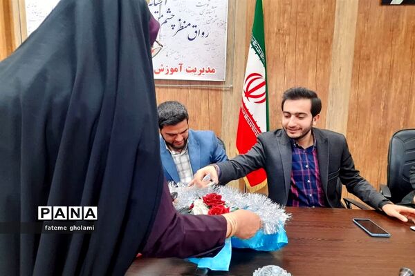 نشست هم اندیشی مسئولان سازمان دانش‌آموزی استان فارس