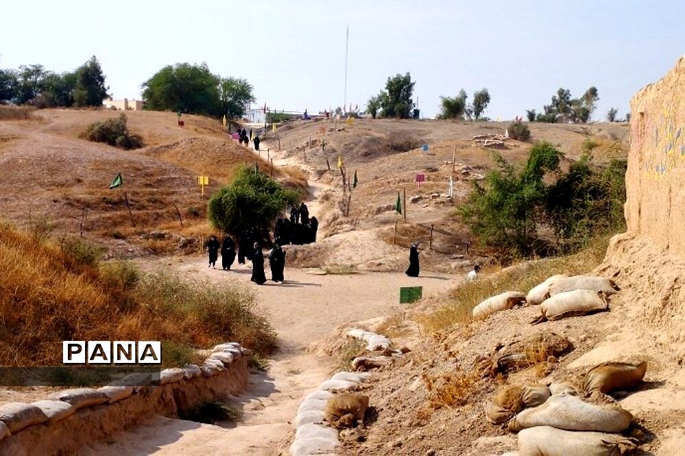 بازدید دانش‌آموزان ناحیه دو ری از مناطق جنگی