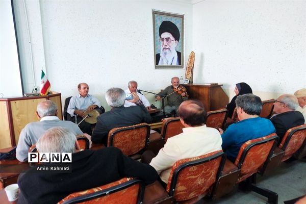 گردهمایی فارغ‌ التحصیلان و اساتید هنرستان ماندگار نمونه دولتی طالقانی