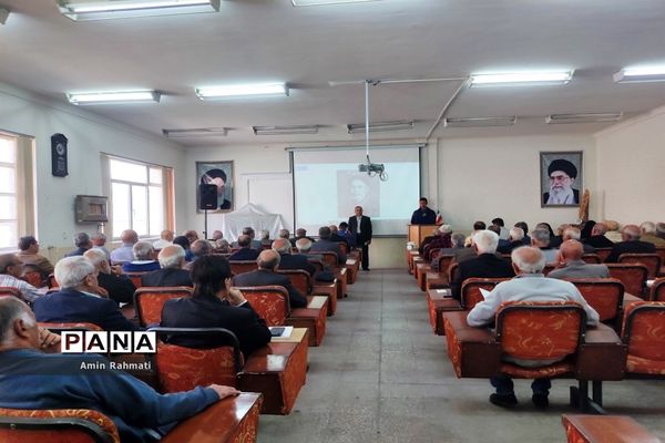 گردهمایی فارغ‌ التحصیلان و اساتید هنرستان ماندگار نمونه دولتی طالقانی