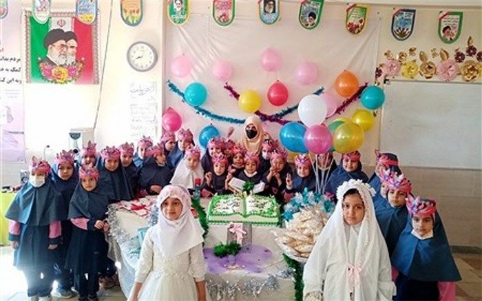 جشن قرآن پایه اول ابتدایی، جشن نهادینه کردن اهمیت و ارزش قرآن برای دانش‌آموزان است/فیلم