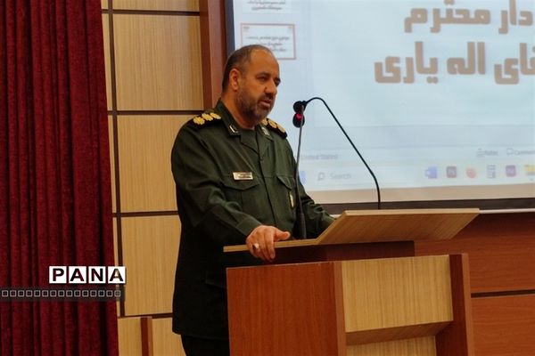 مراسم بدرقه دانش‌آموزان دختر عازم راهیان نور در شهرستان رباط‌کریم