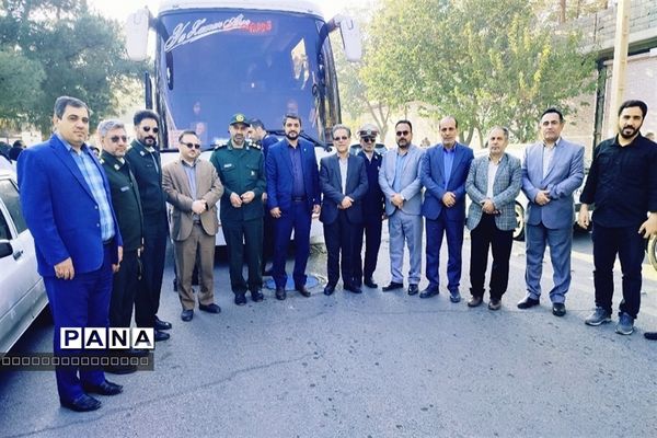 مراسم بدرقه دانش‌آموزان دختر عازم راهیان نور در شهرستان رباط‌کریم