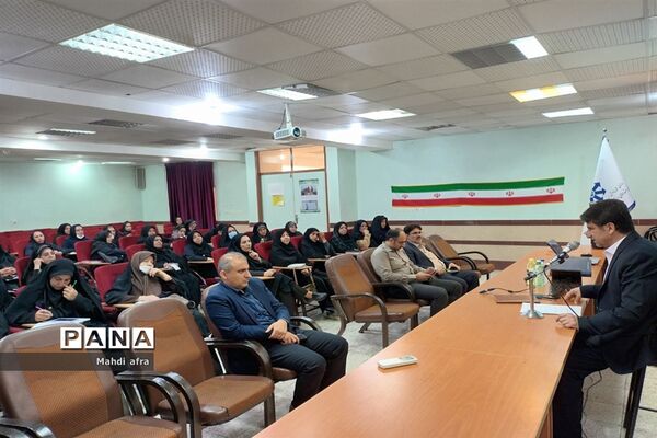 بازدید دادستان بهبهان از مدارس  و نشست با مدیران مدارس دخترانه