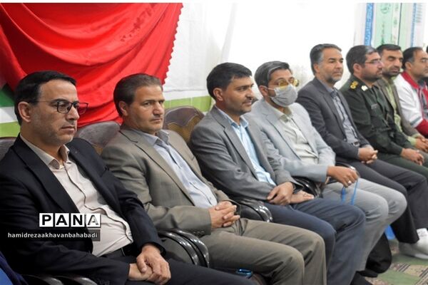 زنگ آغاز هفته کتاب وکتاب خوانی در مدارس شهرستان بهاباد