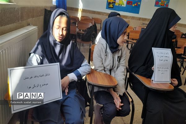 اولین جلسه هیات رئیسه شورای دانش‌آموزی در دبیرستان فاطمه آهنچی منطقه تبادکان