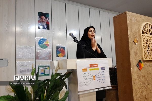 کارگاه هدایت تحصیلی و انتخاب رشته در دبیرستان تربیت رودهن