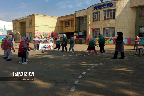 صبحگاه با نشاط دانش‌آموزان آموزشگاه حاج رحیم خالصی