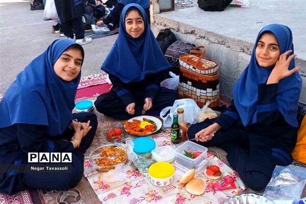 برگزاری اردوی درون مدرسه ای در مدارس شیراز