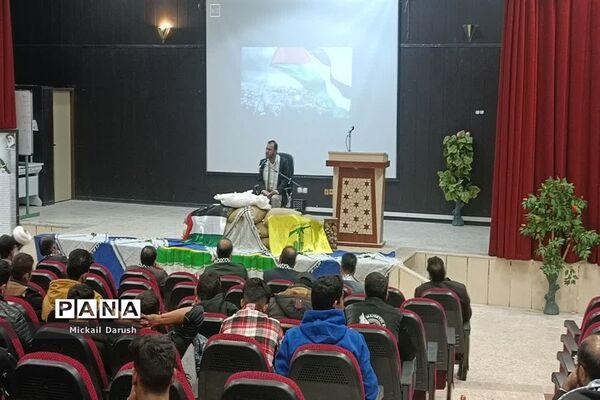 مراسم بزرگداشت علامه طباطبایی توسط دانش‌آموزان هنرستان علامه طباطبایی اقلید