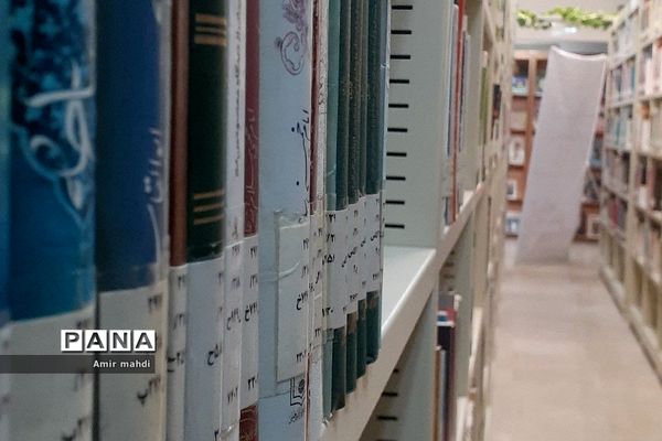 ثبت نام رایگان کتابخانه‌های قرچک به مناسبت هفته کتاب و کتابخوانی