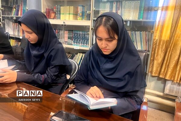 کافه، با طعم کتاب در پژوهش‌سرای دانش‌آموزی کاوش کهریزک