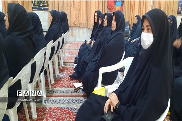مراسم دوره  ارتقاء کارشناس و کارشناس مسئولان مشاوره و مراقبت در برابر آسیب‌های اجتماعی