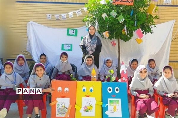 برنامه‌های مدارس پارسیان در هفته کتاب و کتاب‌خوانی
