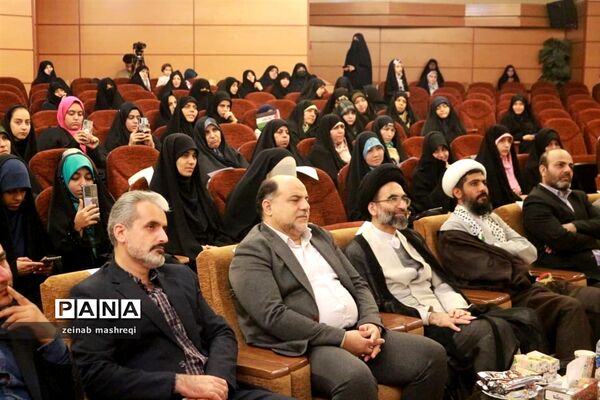 دومین دوره مجازی حفظ یکساله قرآن کریم  در کاشان