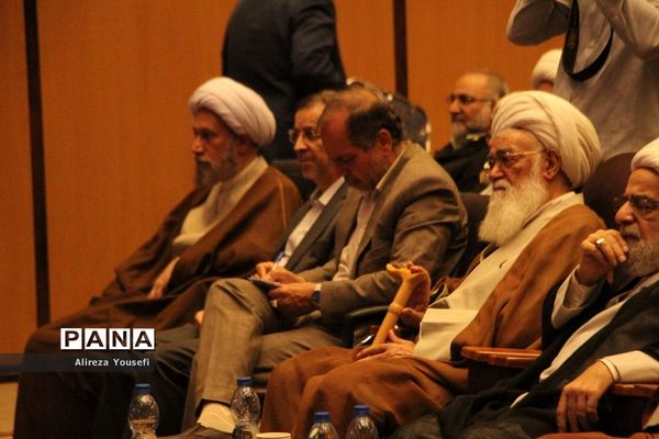 همایش «روایت پیشرفت» با حضور وزیر کشور در قم