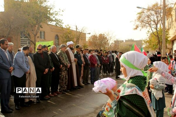 راهپیمایی محکومیت جنایات رژیم کودک کش اسرائیل در شهرستان بام و صفی آباد