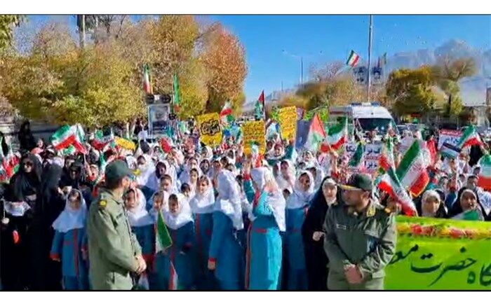 جلوه های راهپیمایی روستای چهل خانه شهرستان فریدن در جهت حمایت از کودکان مظلوم غزه