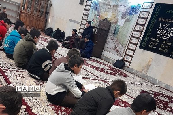 برگزاری مراسم زیارت عاشورا در دبیرستان علامه طباطبایی ناحیه 2 ری