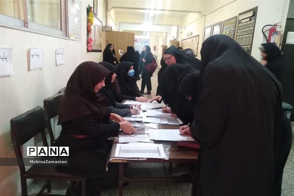اولین جلسه دیدار با اولیاء دبیرستان شاهد شهید حمامی